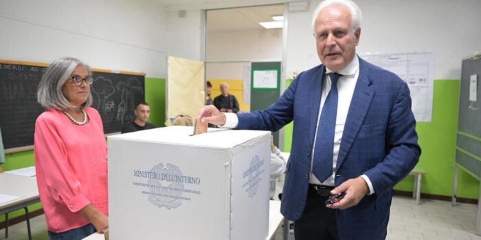 Elezioni regionali in Toscana, exit poll: Giani (centrosinistra) avanti col 52-56%. Tomasi (centrodestra) tra il 39 e il 43%