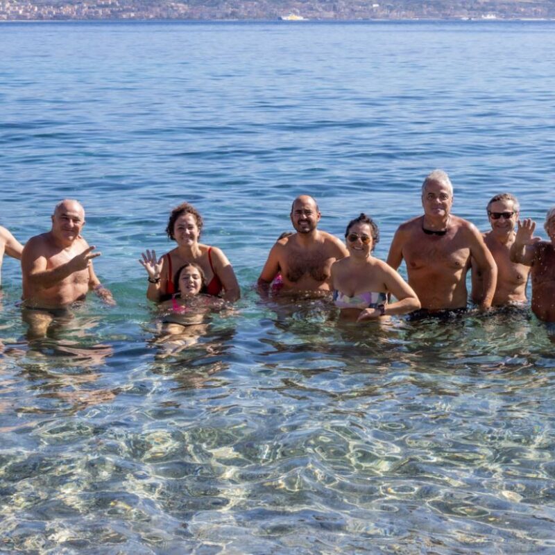 Messina, il termometro sfiora 30 gradi e sulle spiagge è rinata l’estate