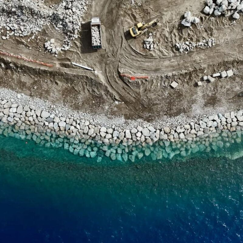 Museo del Mare a Reggio, Falcomatà: "Demolizioni concluse e posa della scogliera: il cantiere prende forma per il nuovo centro culturale del Mediterraneo"
