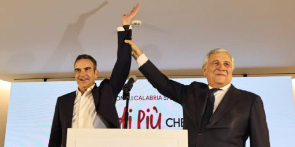 I "mal di pancia" e le tensioni dentro Forza Italia. Occhiuto: "Nessuna sfida alla leadership di Tajani" I "mal di pancia" e le tensioni dentro Forza Italia. Occhiuto: "Nessuna sfida alla leadership di Tajani"