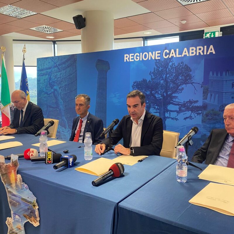 Firmato l'accordo sul nuovo ospedale di Cosenza che sorgerà all'Unical. Occhiuto: "Risultato importante per tutta la regione"
