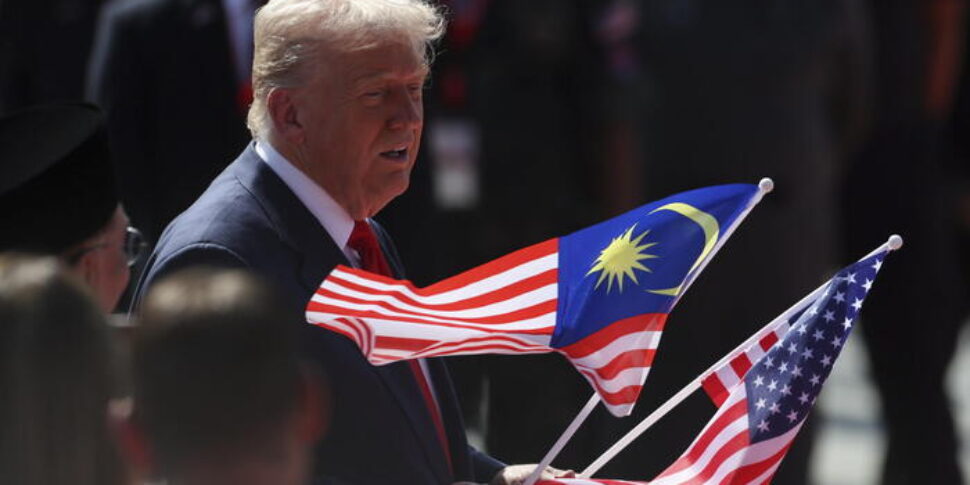 https://assets.gazzettadelsud.it/2025/10/trump-malesia-970x485.jpg