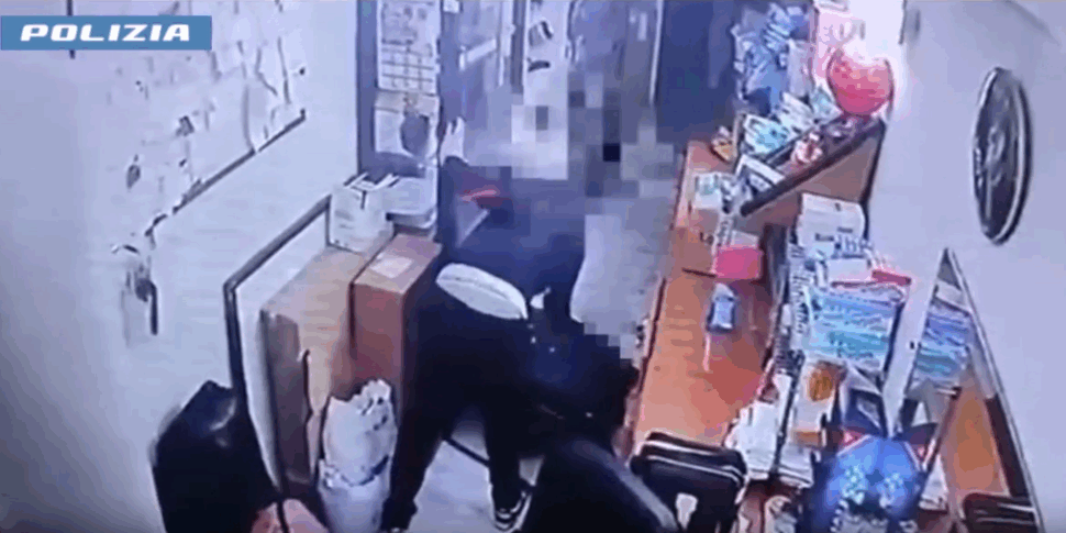 “Sugnu u marito, mi putiti attaccari”: violenza sulla moglie malata a Catania. Le telecamere registrano l