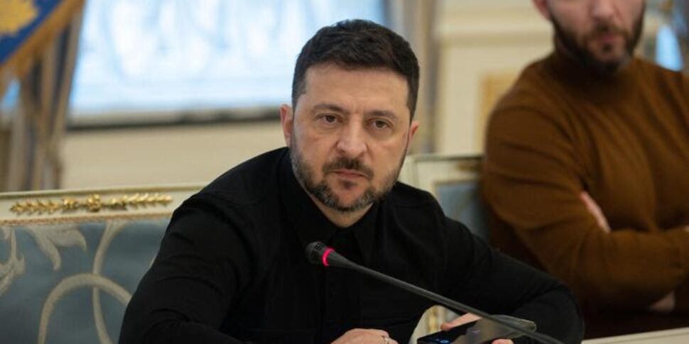 https://assets.gazzettadelsud.it/2025/10/zelensky-970x485.jpg