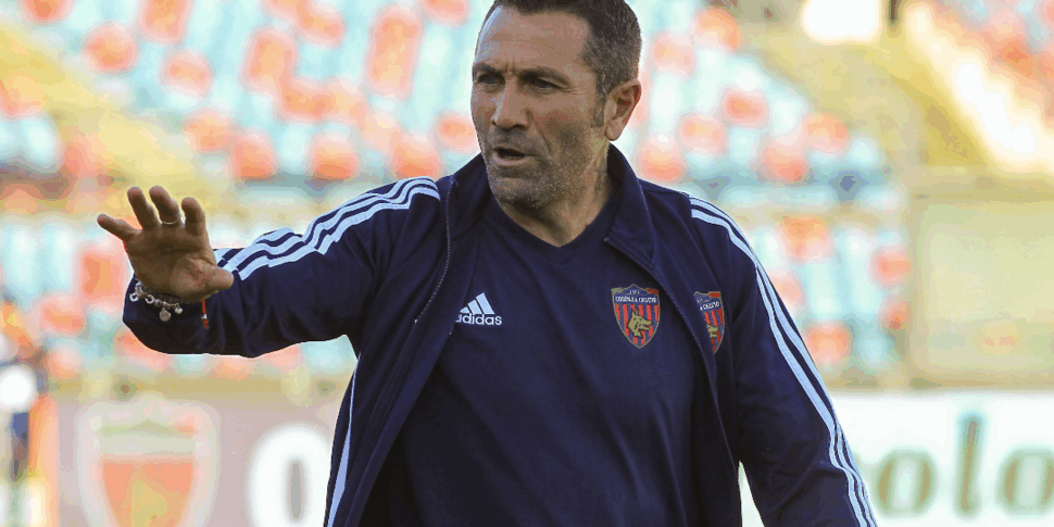 Cosenza al tavolo delle grandi, è corsa a quattro per la B