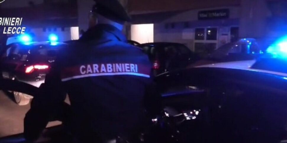 https://assets.gazzettadelsud.it/2025/11/Carabinieri-Lecce-970x485.jpg