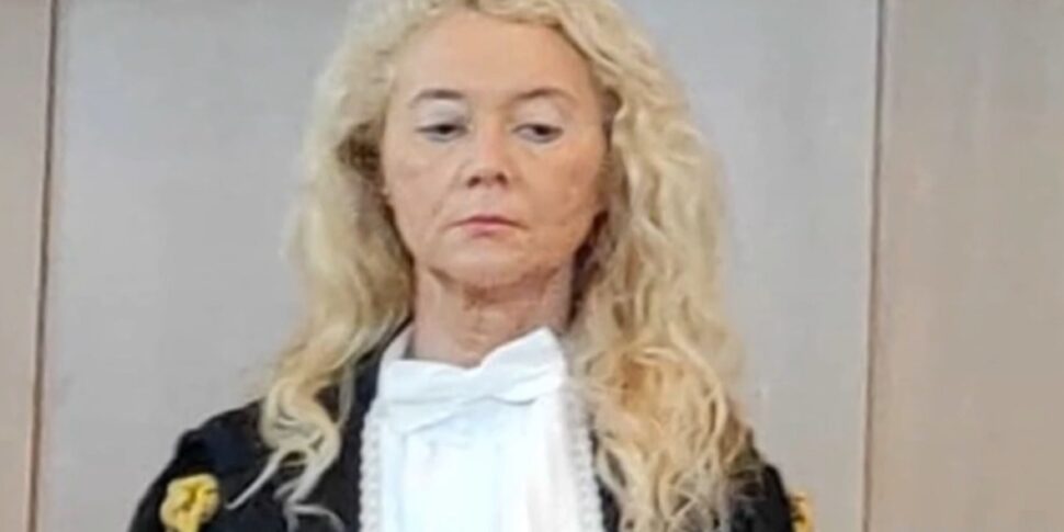 Nuova intimidazione alla gip di Lecce Francesca Mariano: testa di capretto sulla tomba del padre