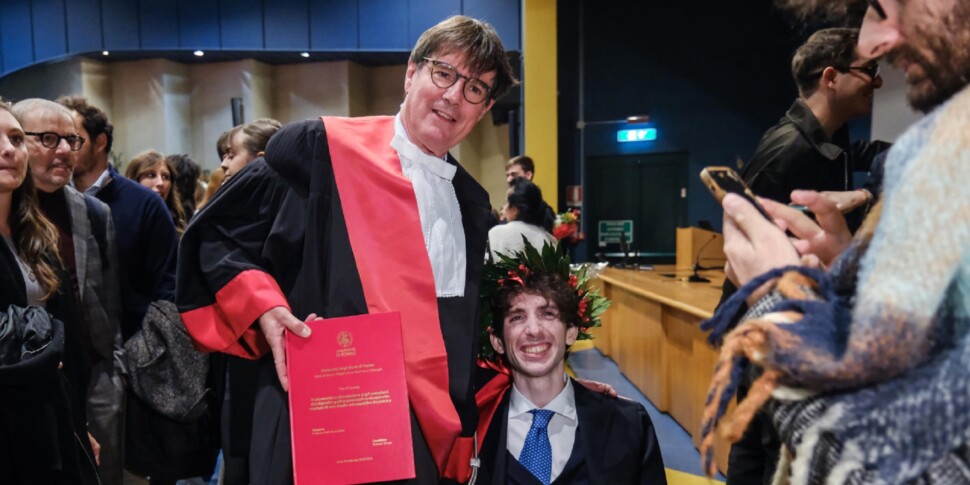 tetraplegico dopo un gesto assurdo ai murazzi del po a torino oggi la laurea da medico la rinascita di mauro glorioso da Feedpress.me tetraplegico dopo un gesto assurdo ai murazzi del po a torino oggi la laurea da medico la rinascita di mauro glorioso