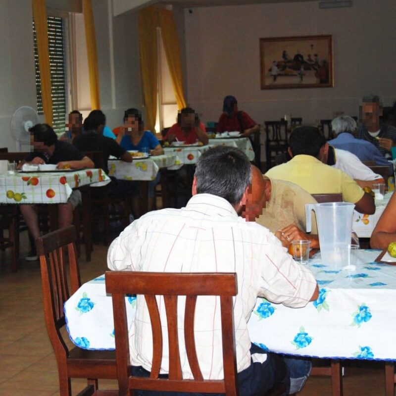 Le famiglie potranno lasciare le baracche sotto il ponte