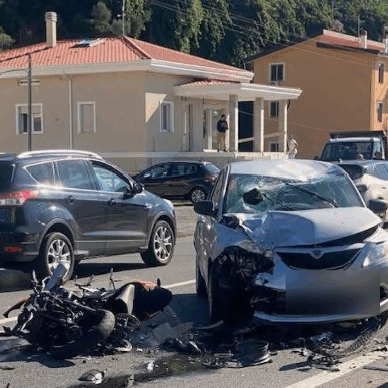 Grave incidente ad Amantea, automobilista finisce in una scarpata