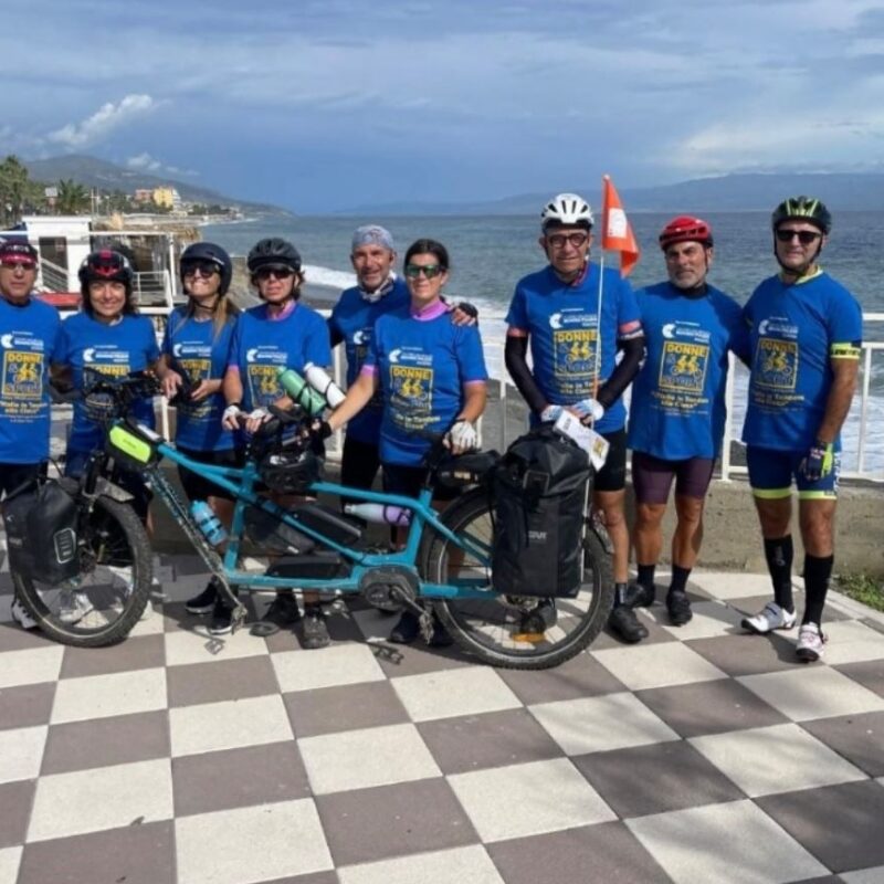 Messina, due speciali ragazze nel "Tour della Sicilia in tandem… alla cieca"