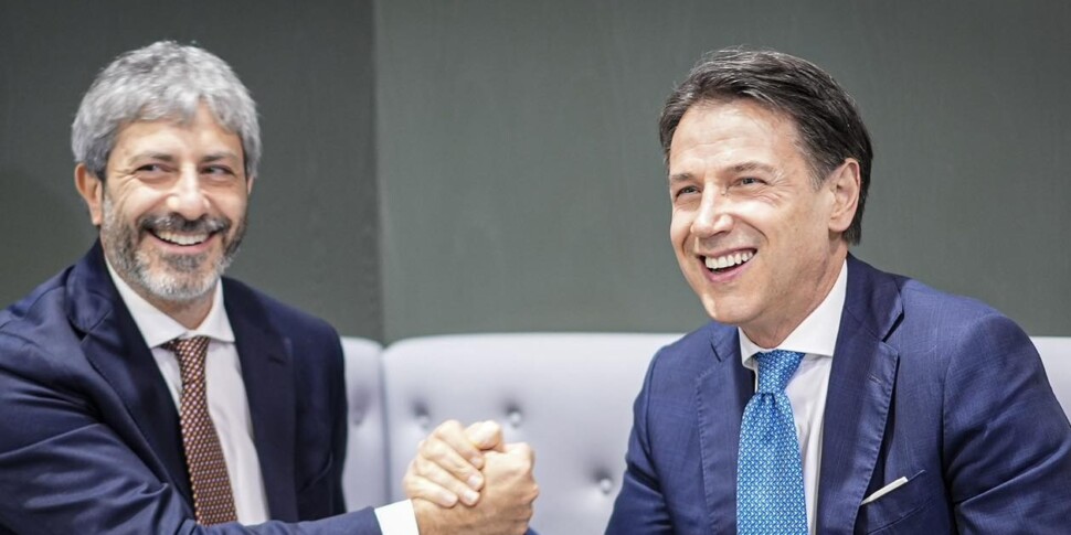 Regionali, Conte esulta per la vittoria di Fico in Campania: "Il centrodestra non saltella più, abbiamo ...