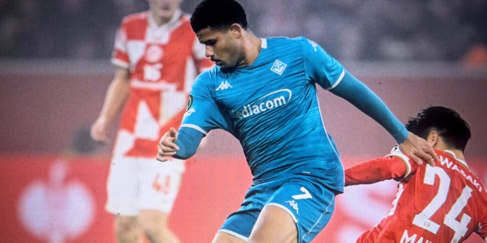 La Fiorentina non esce dalla crisi. Viola ko anche in Conference al 95 La Fiorentina non esce dalla crisi. Viola ko anche in Conference al 95