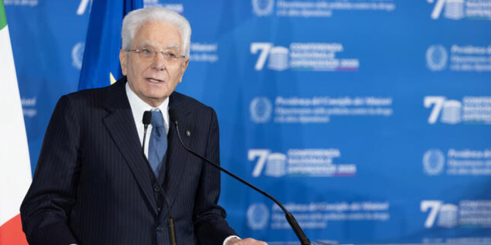Vite distrutte dalla droga. Mattarella: "Contro le dipendenze serve un impegno corale e costante". Meloni: "Istituzioni unite" Vite distrutte dalla droga. Mattarella: "Contro le dipendenze serve un impegno corale e costante". Meloni: "Istituzioni unite"