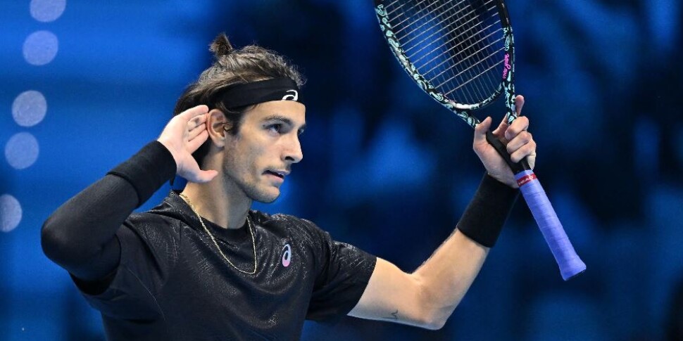 Infinito Musetti, rimonta nel terzo set e batte De Minaur. Adesso Alcaraz per un posto in semifinale