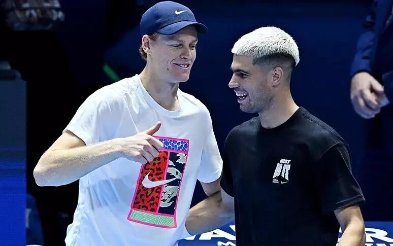 Atp Finals Torino, il match dei "Maestri": la classe di Alcaraz contro la potenza di Sinner DIRETTA Atp Finals Torino, il match dei "Maestri": la classe di Alcaraz contro la potenza di Sinner DIRETTA