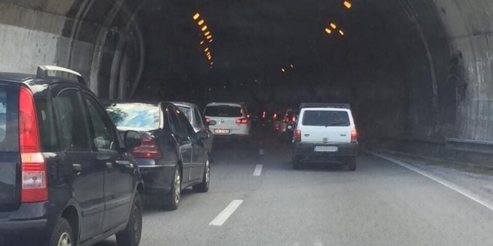 Messina, incidente sulla tangenziale vicino allo svincolo di Boccetta: coinvolte tre auto