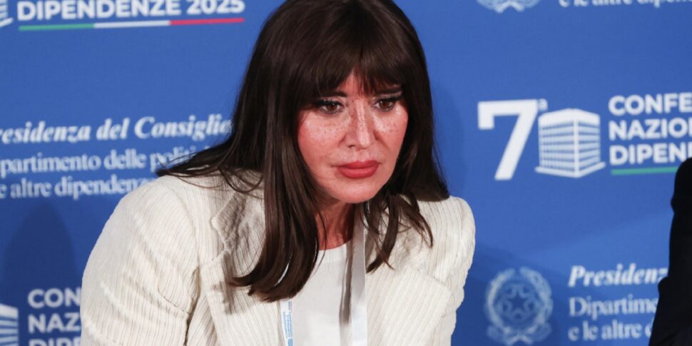 lettera di 150 docenti dell ateneo di catania la ministra bernini denigra gli studenti da Feedpress.me lettera di 150 docenti dell ateneo di catania la ministra bernini denigra gli studenti