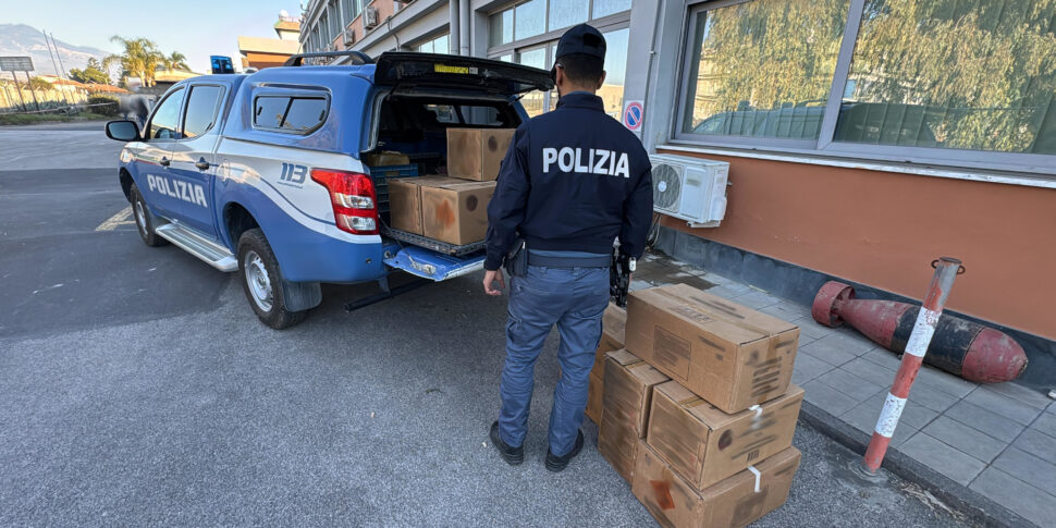 https://assets.gazzettadelsud.it/2025/12/DUE-FRATELLI-TROVATI-CON-2045-CHILI-DI-MATERIALE-ESPLODENTE-NASCOSTI-IN-GARAGE-DENUNCIATI-DALLA-SQUADRA-ARTIFICIERI-DELLA-POLIZIA-DI-STATO-2-970x485.jpg