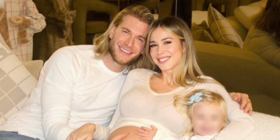 Diletta Leotta e Loris Karius, la famiglia si allarga: è in arrivo il secondo bebè. "Pronti ad amare il doppio" Diletta Leotta e Loris Karius, la famiglia si allarga: è in arrivo il secondo bebè. "Pronti ad amare il doppio"