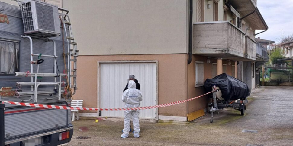 e morta la donna trovata in una pozza di sangue nel vicentino resta il mistero su cosa sia accaduto