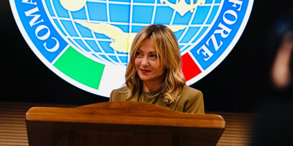 https://assets.gazzettadelsud.it/2025/12/Giorgia-Meloni-2-970x485.jpg