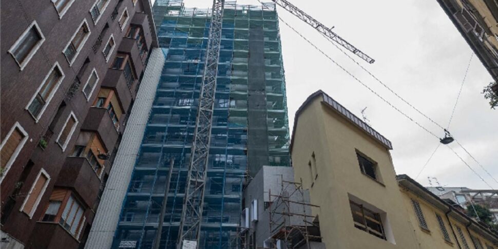 inchiesta urbanistica a milano perch233 232 stato sequestrato il nuovo progetto della torre unico brera da Feedpress.me inchiesta urbanistica a milano perch233 232 stato sequestrato il nuovo progetto della torre unico brera