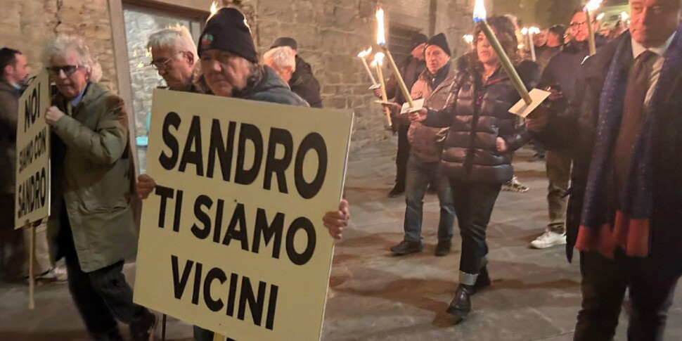 Uccise il vicino che gli demoliva la casa con una ruspa ad Arezzo : assolto Sandro Mugnai