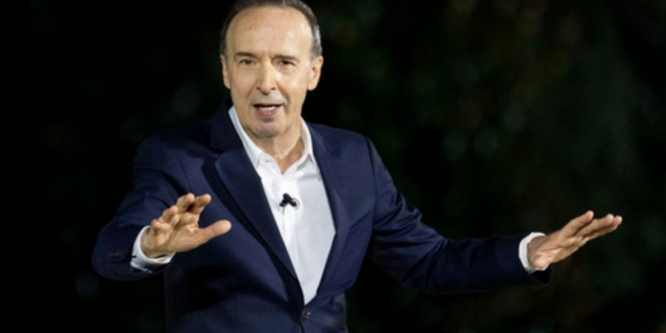 il carisma di roberto benigni fa volare la storia di pietro da Feedpress.me il carisma di roberto benigni fa volare la storia di pietro