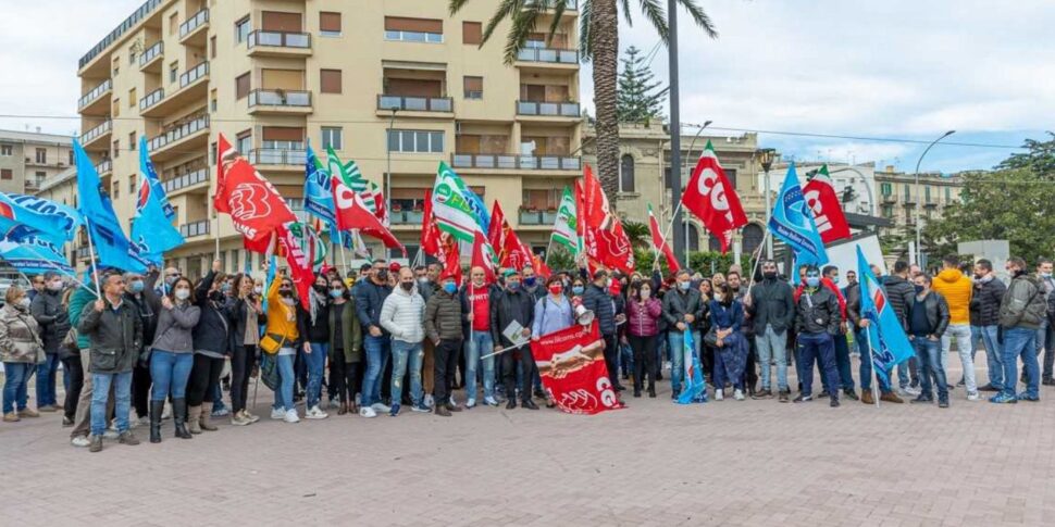 https://assets.gazzettadelsud.it/2025/12/gicap-protesta-970x485.jpg
