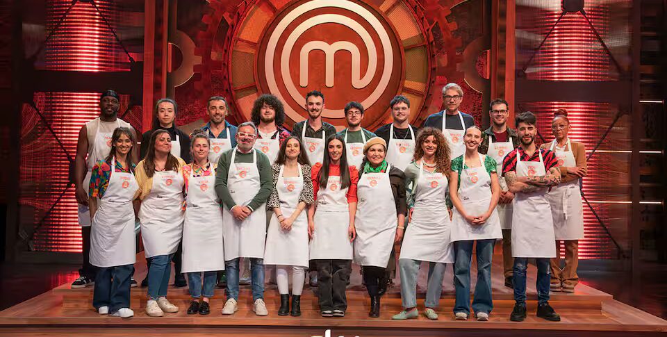 https://assets.gazzettadelsud.it/2025/12/masterchef-italia-concorrenti-1-960x485.jpg