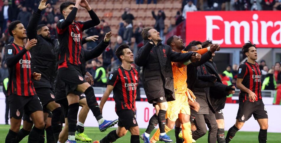 Il Milan travolge 3 0 il Verona con una doppietta di Nkunku