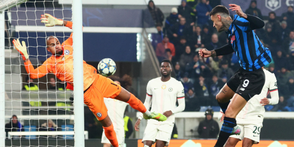 inter beffata da un rigore dubbio contro il liverpool notte di gloria per l atalanta col chelsea