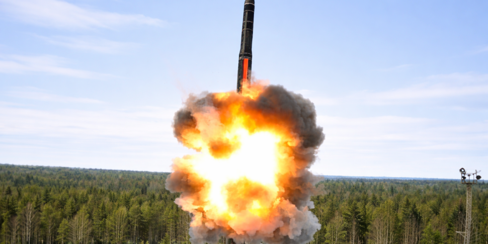 https://assets.gazzettadelsud.it/2026/01/Cose-il-missile-ipersonico-Oreshnik-970x485.png