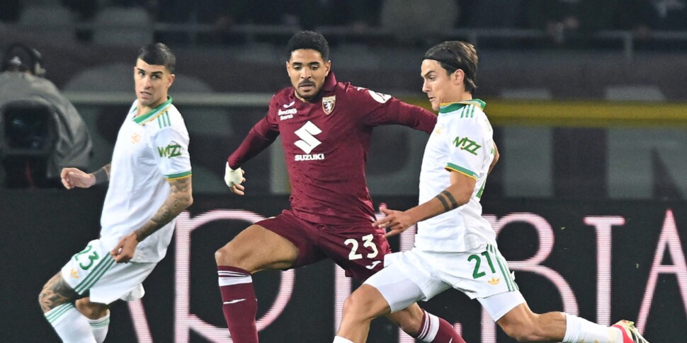 https://assets.gazzettadelsud.it/2026/01/Torinos-Saul-Cocio-and-Romas-Paulo-dybala-in-action-during-the-Italian-Serie-A-soccer-match-Torino-FC-vs-AS-Roma-at-the-Olimpico-Grande-Torino-Stadium-in-Turin-970x485-1768764045.jpg