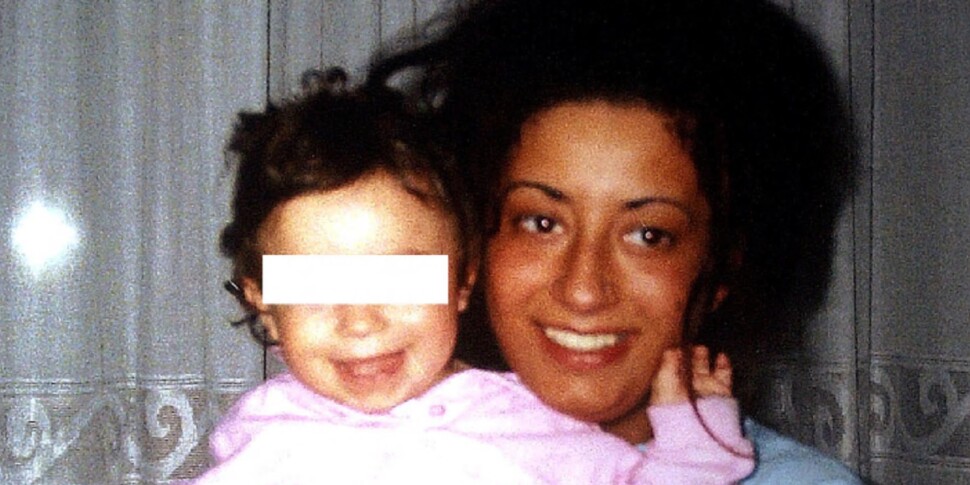 https://assets.gazzettadelsud.it/2026/01/Una-foto-di-Maria-Federica-Gambardella-la-giovane-ragazza-uccisa-dal-maritocon-in-braccio-la-figlia-di-18-mesi-970x485-1769118337.jpg