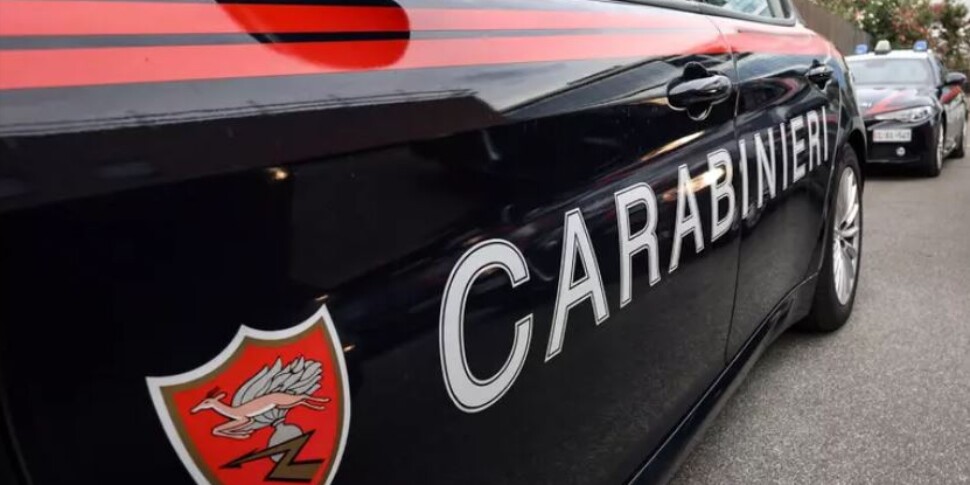 https://assets.gazzettadelsud.it/2026/01/carabinieri-modena-970x485-1767542046.jpg
