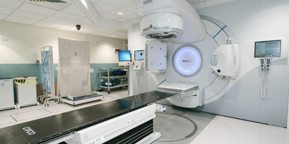 https://assets.gazzettadelsud.it/2026/01/con-la-radioterapia-passi-da-gigante-nella-cura-dei-tumori-2152765-970x485.jpg