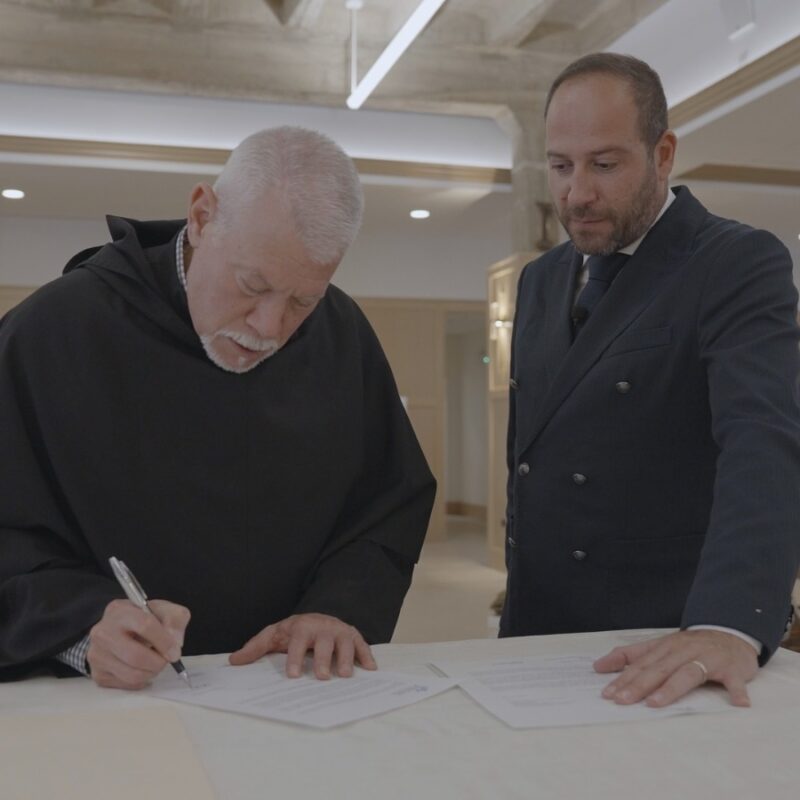 Da Chicago, padre Anthony Pizzo, l’amico del Papa di origine siciliana ...