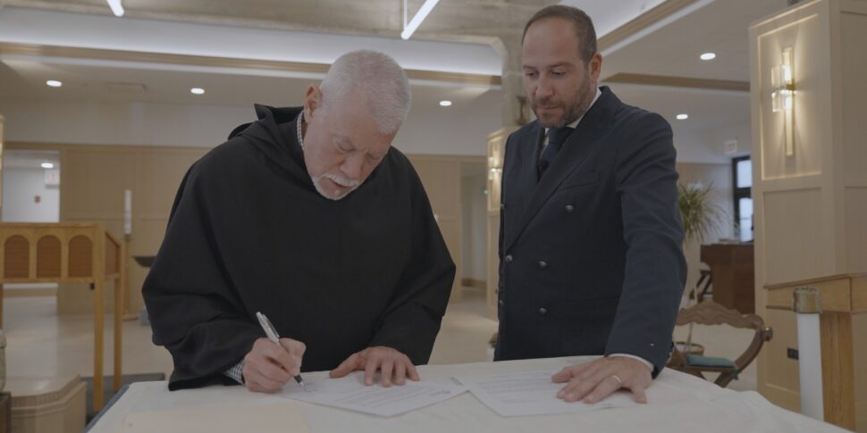 Da Chicago, padre Anthony Pizzo, l’amico del Papa di origine siciliana ...