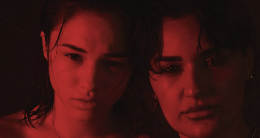 maria esposito e il coming out di capodanno in un messaggio social racconta il suo amore per silvia uras da Feedpress.me maria esposito e il coming out di capodanno in un messaggio social racconta il suo amore per silvia uras