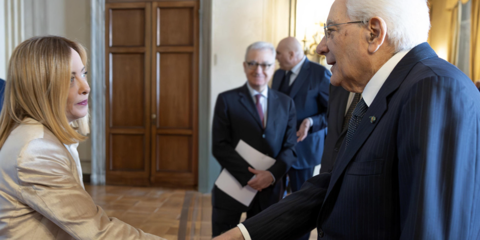 https://assets.gazzettadelsud.it/2026/01/mattarella-meloni-970x485.png