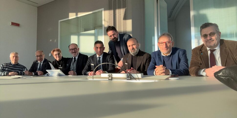 unicredit accordo su esodi e nuove assunzioni al via il turn over 58 posti riservati a donne vittime di violenza da Feedpress.me unicredit accordo su esodi e nuove assunzioni al via il turn over 58 posti riservati a donne vittime di violenza