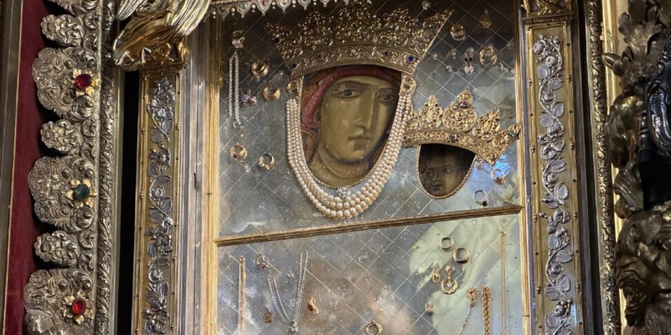 madonna di san luca infranto per furto il vetro bologna scossa dall8217oltraggio alla sacra icona da Feedpress.me madonna di san luca infranto per furto il vetro bologna scossa dall8217oltraggio alla sacra icona