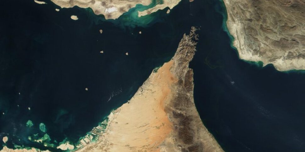 https://assets.gazzettadelsud.it/2026/02/Stretto-di-Hormuz-970x485.jpg