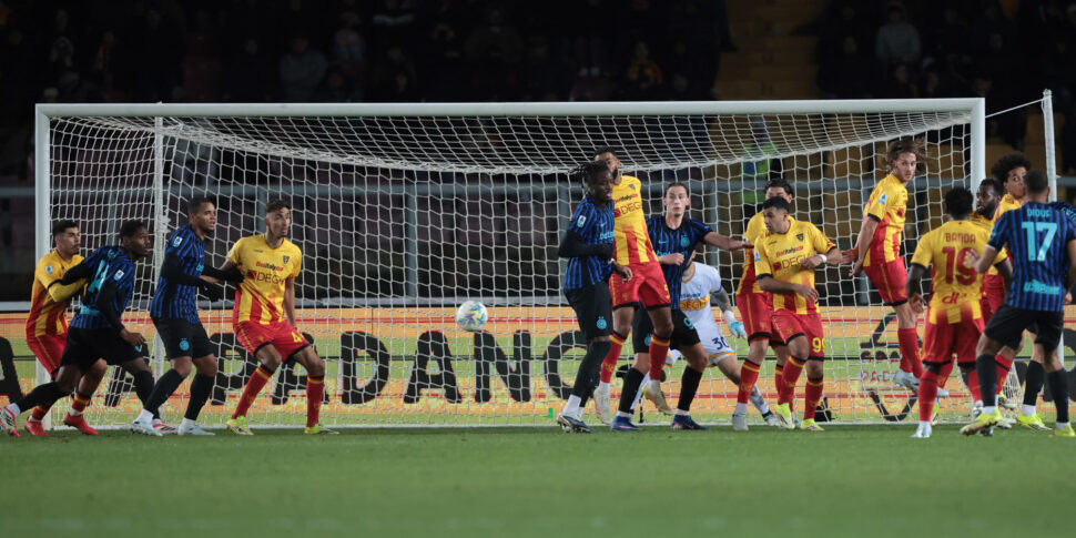 l inter espugna lecce nella ripresa con mkhitaryan e akanji e consolida il primato da Feedpress.me l inter espugna lecce nella ripresa con mkhitaryan e akanji e consolida il primato