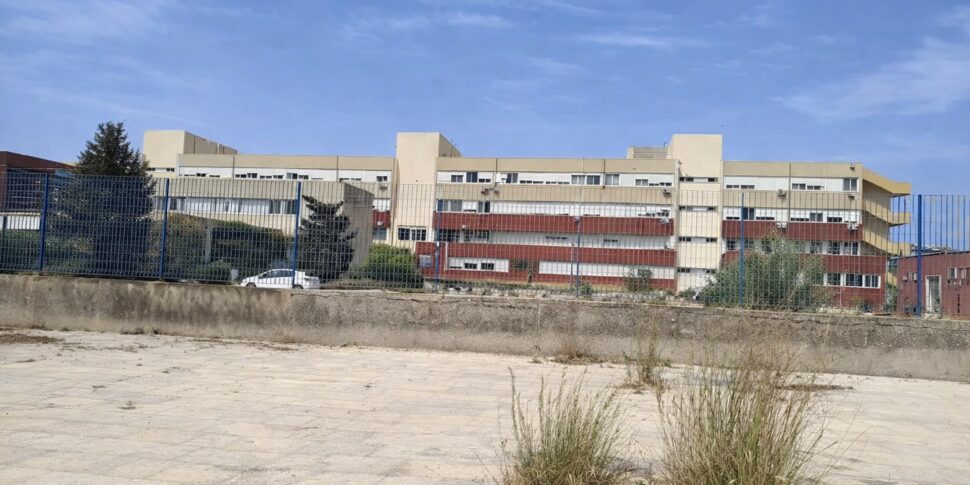 gela studente di 15 anni colpito con un martello da un compagno all8217istituto ettore maiorana non 232 grave da Feedpress.me gela studente di 15 anni colpito con un martello da un compagno all8217istituto ettore maiorana non 232 grave