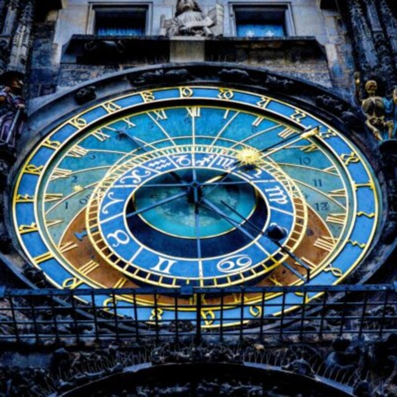 Calendario astrologico con i segni zodiacali e la Luna in Vergine, energie cosmiche per il 17 luglio, immagine di approfondimento