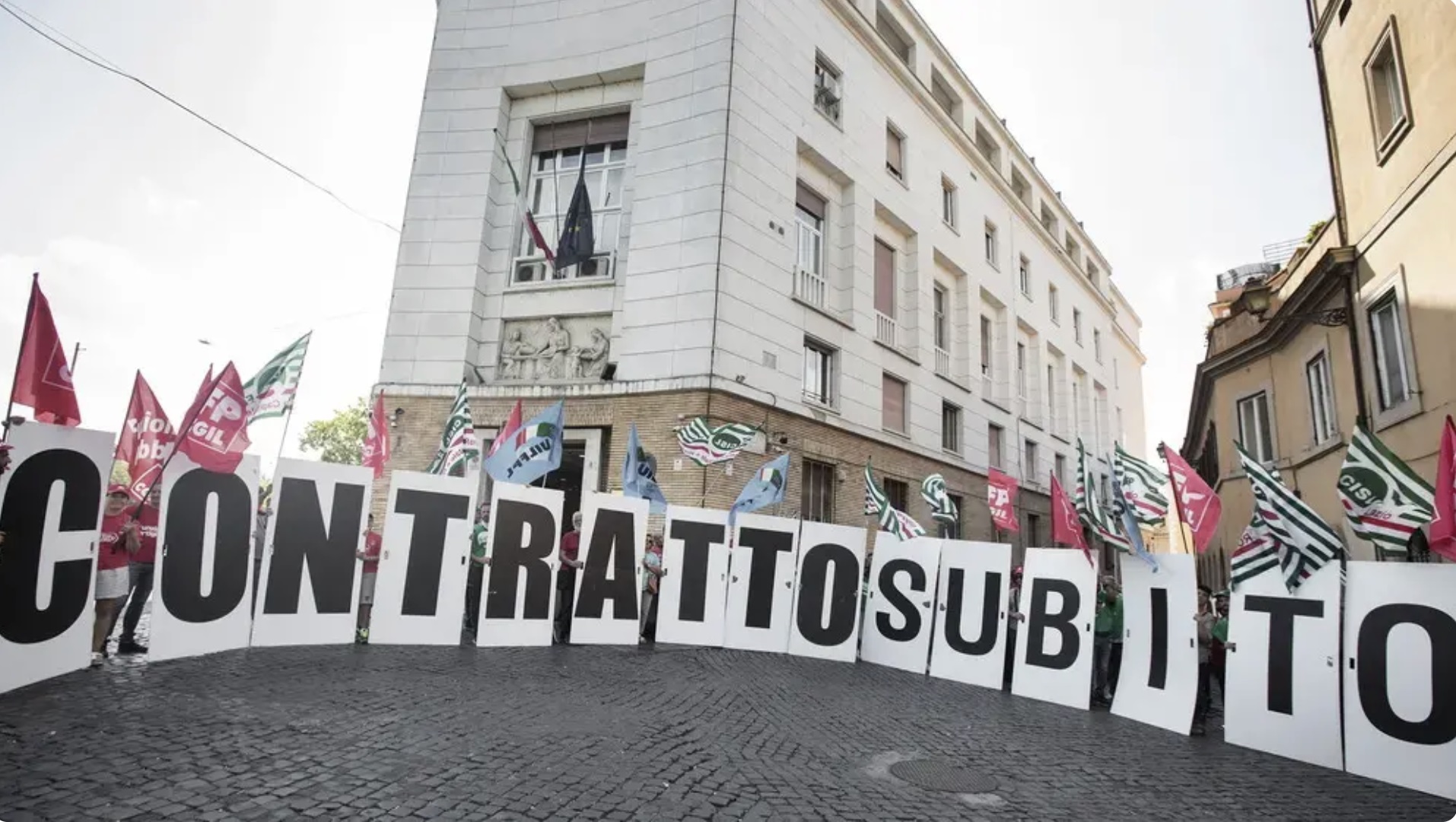 Calabria, contratti fermi nella sanità privata. La protesta ora sbarca alla Cittadella