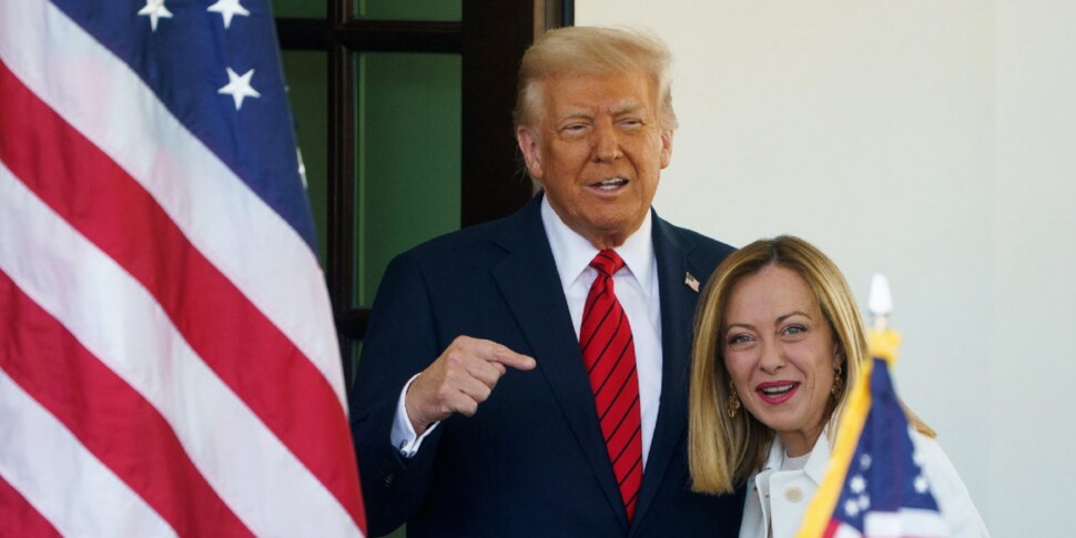 https://assets.gazzettadelsud.it/2026/04/Donald-Trump-e-Giorgia-Meloni-970x485-1776254872.jpg